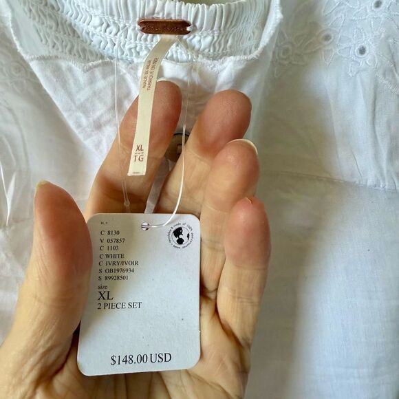 Free People elastic waist cotton pant. White eyelet camisole top elastic. XL - Picture 9 of 13